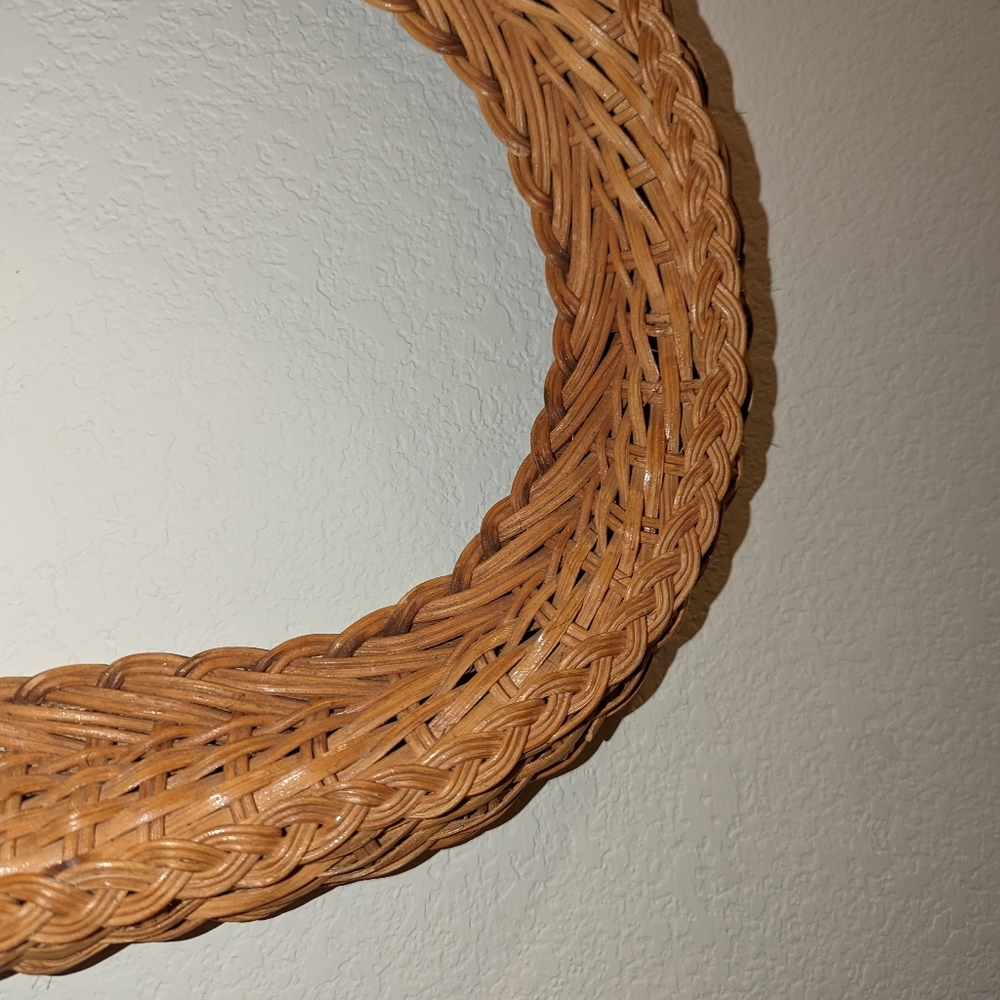Wicker frame - Picture 3 of 5